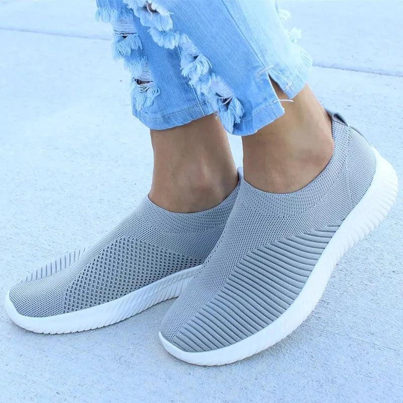 Women Flat Slip on White Shoes Woman Lightweight White Sneakers Summer Autumn Casual Chaussures Femme Basket Flats Shoes